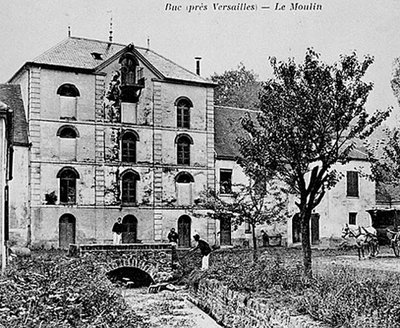 Carte postale de l'arrière du moulin datée 1910/1914