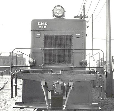 EMD 518 de face