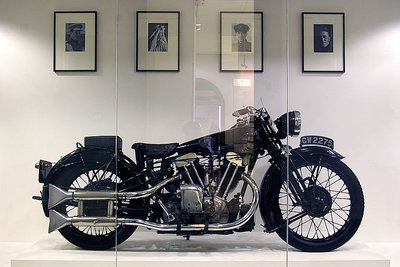 800px-Brough_Superior_of_T.E._Lawrence.jpg