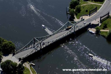 002491_GlienickerBruecke.jpg