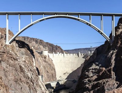 Centaurclub-Blake-Mortimer-15-hoover-dam-bridge.jpg