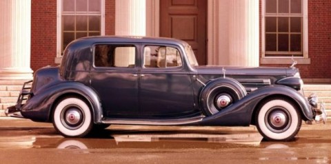 10-Pl.58C1&5-Packard Sedan 1937.jpg