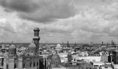 Vue des minarets du Caire-1930.jpg