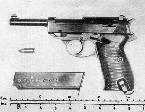 Pistolet SAS-Walther P.38.jpg